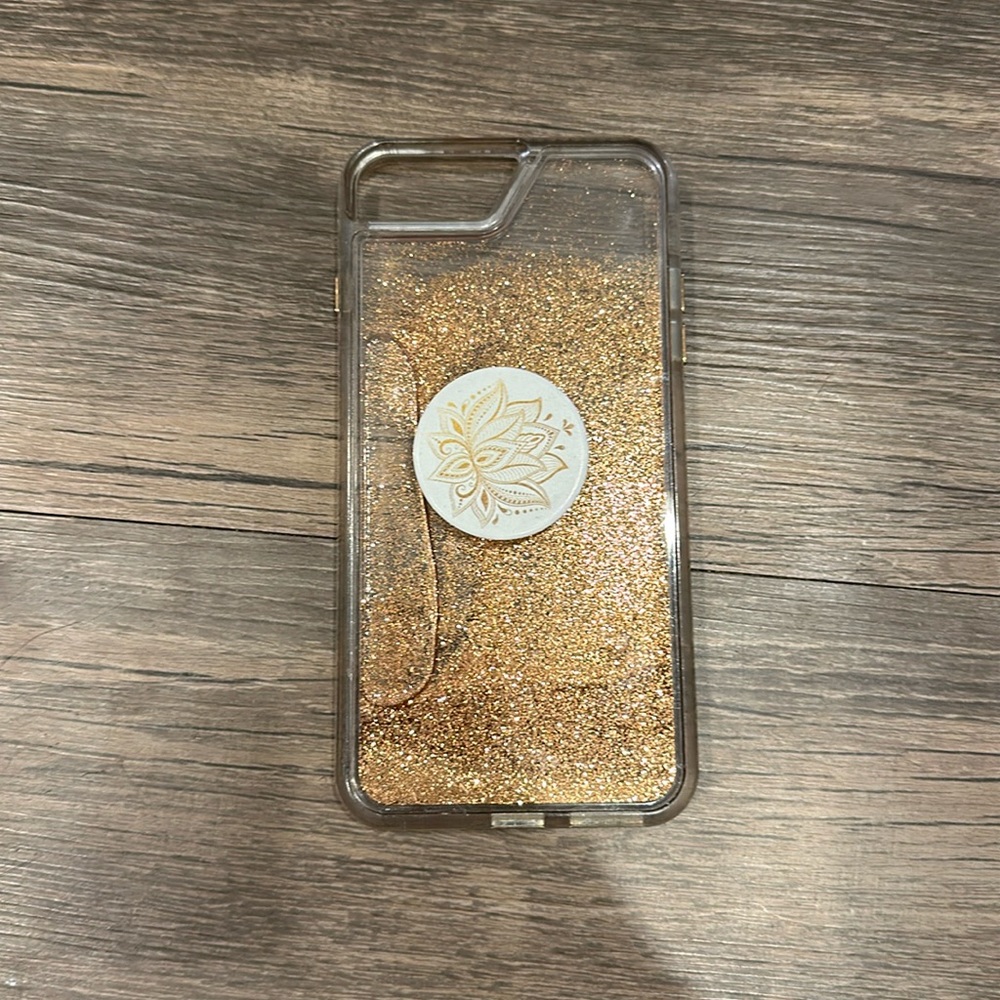 iPhone 7+ Phone Casew/ pop socket